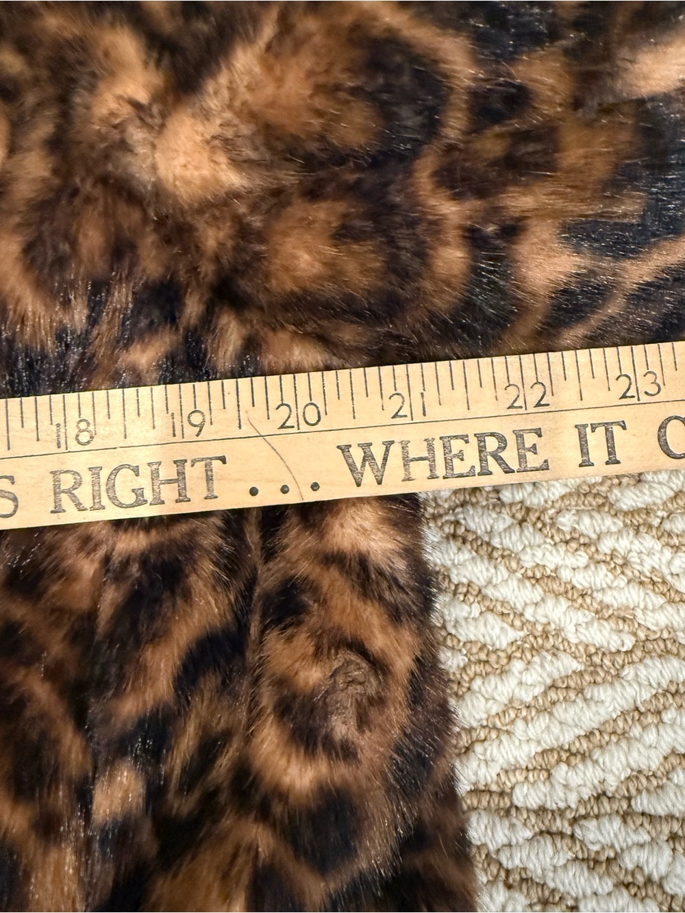 Like New Fab J CREW Faux Fur Leopard Coat XXS - Picture 9 of 9